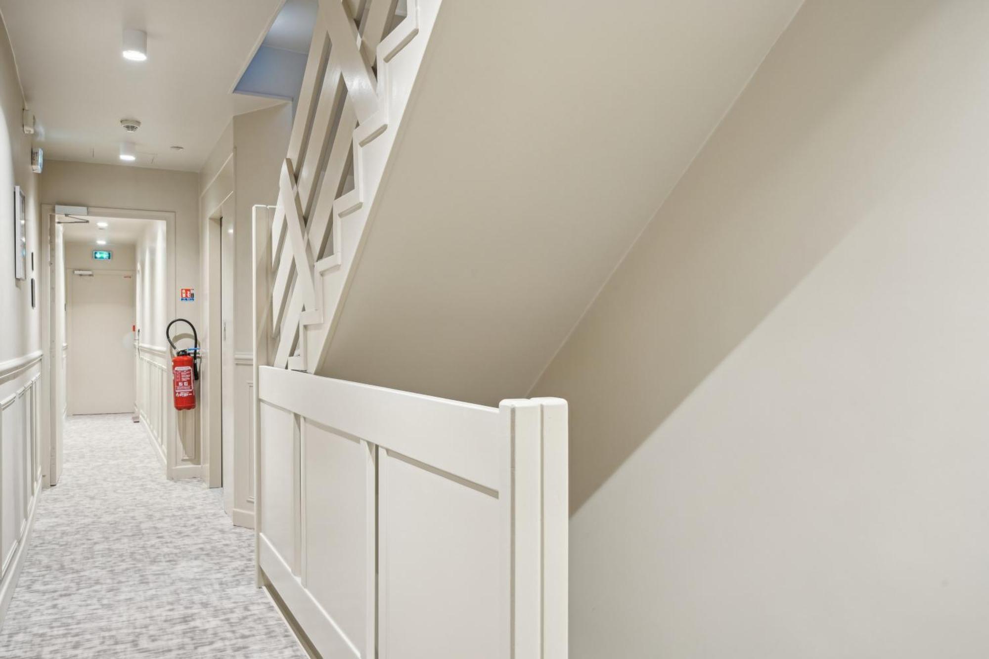 Hotel Clemence Paris Luaran gambar