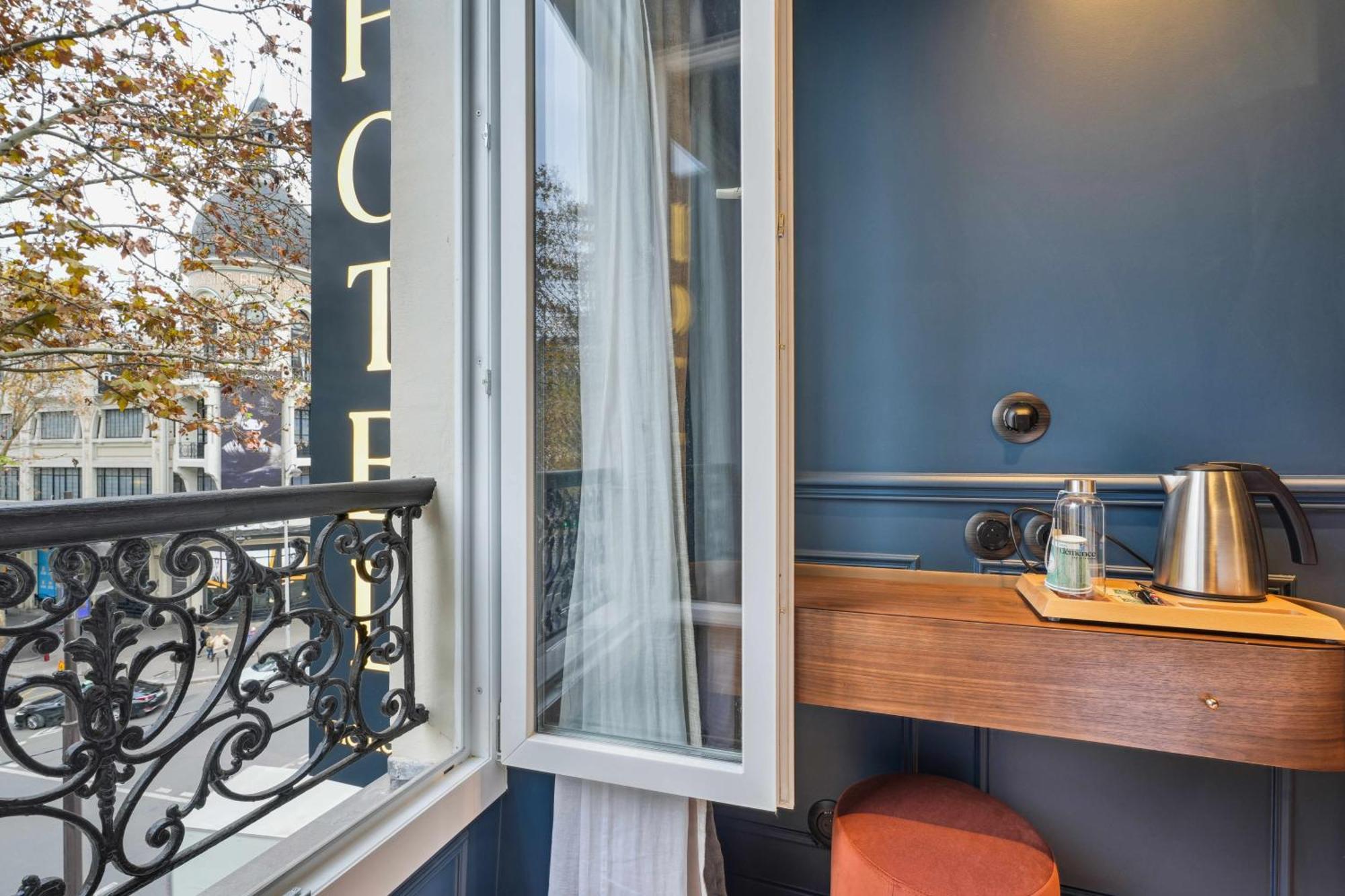 Hotel Clemence Paris Luaran gambar